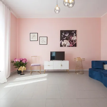 Apartment Santa Maria Square View - Family Milan